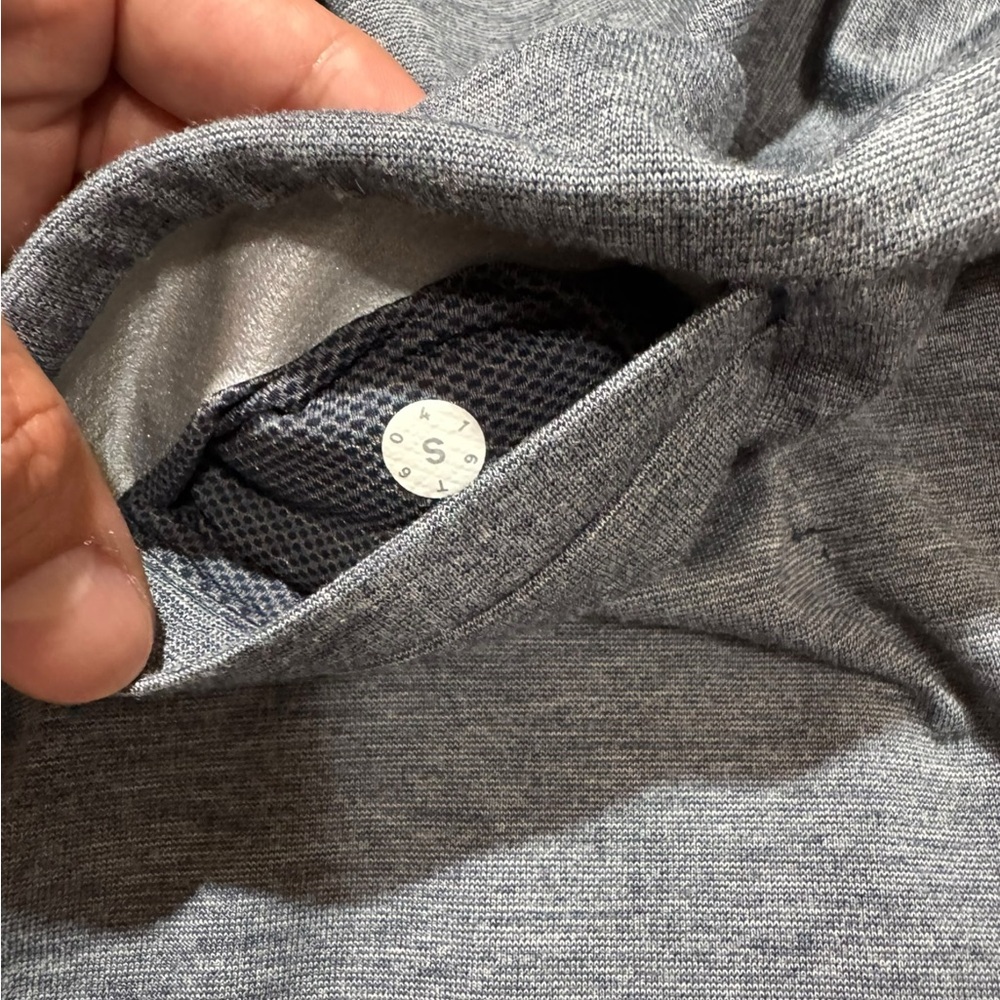 Lululemon Evolution Performance Long Sleeve - image 5